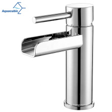 Aquacubic High Quacubic Cupc zertifiziertes Wasserfall Badezimmer Basin Wasserhahn heißer und kaltes Wassermixer für Badezimmer Eingriff